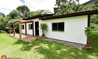 Imagem: Casa de 3 quartos para alugar no bairro