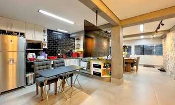 Imagem 2: Veja o vídeo Casa com 2 dormitórios