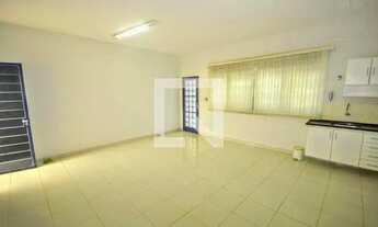 Imagem 2: Casa para Aluguel - Jardim Planalto, 2 Quartos, 200 m2