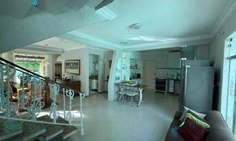 Imagem: Casa duplex no Condomínio Melício Machado