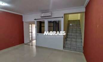 Imagem: Casa com 4 quartos, 1 suíte, 6 vagas, a/c