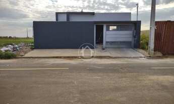 Imagem: CASA AMPLA RECÉM CONSTRUÍDA BAIRRO FIGUEIRAS