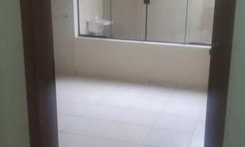 Imagem 2: Alugo apt 2 q, um gardem e vaga vagão p uma moto e um carro do shopping. COM GARDEM