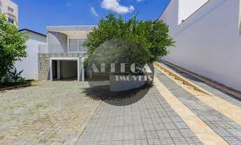 Imagem 7: Casa Ampla com Edícula e Acessos Automatizados - Próx. ao Terminal Pinheirinho, Aceita Per