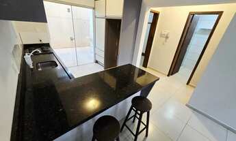 Imagem 3: Apartamento semi mobiliado com 2 dormitórios e 1 vaga no Santa Regina em Camboriú/SC