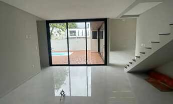 Imagem 4: Sobrado para venda com 214 metros quadrados com 3 quartos