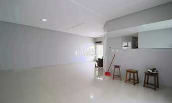 Imagem 4: Casa residencial com 5 suítes disponível para locação e venda no bairro Jardim Karaíba em