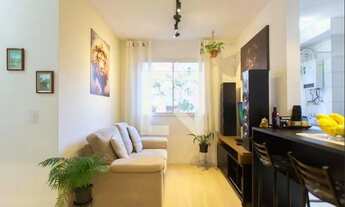 Imagem 2: Apartamento à Venda - Vila Carmosina, 2 Quartos, 40 m2