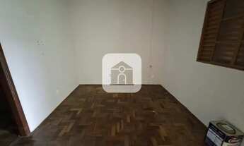 Imagem 3: Casa Fundos para locação no bairro Santa Monica