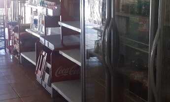 Imagem 5: Mercadinho Galpão / depósito com 3 vagas na garagem