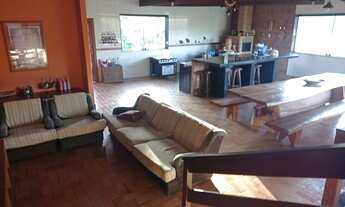 Imagem 4: Casa de condomínio para aluguel tem 300 metros quadrados com 4 quartos