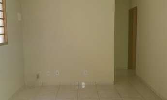 Imagem 2: Casa de 02 quartos com garagem na Samambaia sul