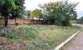 Imagem 3: Terreno de esquina. No candeias