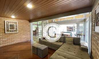 Imagem: Casa com 4 Dormitórios, sendo 3 Suítes