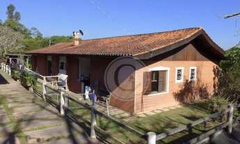 Imagem: Casa com 3 Dormitórios, sendo1 Suíte à