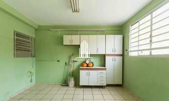 Imagem 7: Casa à venda com 194m², 4 quartos e 2 vagas