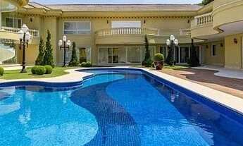 Imagem 4: Mansão Luxuosa à venda, 10 suítes, sauna, piscina, 2.000m² área construída, Tamboré, Santa