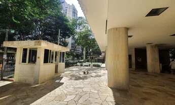 Imagem 2: Excelente apartamento de dois dormitórios com uma vaga de garagem, prédio charmoso, em Hig