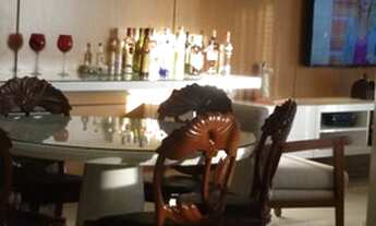 Imagem 2: Apartamento com 3 suítes no Centro de Balneário Camboriú