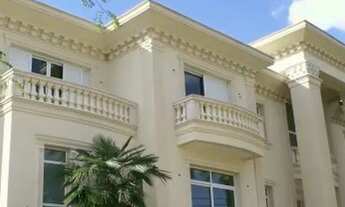 Imagem 2: Mansão Luxuosa à venda, 10 suítes, sauna, piscina, 2.000m² área construída, Tamboré, Santa