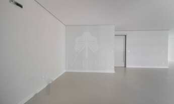 Imagem 5: Apartamento à venda, 260m² com 4 dormitórios sendo 1 suíte, 4 banheiros, 3 vagas de garage