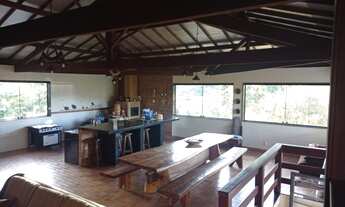 Imagem 2: Casa de condomínio para aluguel tem 300 metros quadrados com 4 quartos