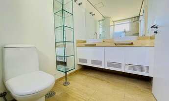 Imagem 7: Apartamento para aluguel e venda possui 215 metros quadrados com 3 quartos