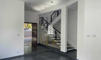 Imagem 2: Casa á venda no Alto de Pinheiros com 4 suítes, 8 vagas, churrasqueira, edícula de emprega