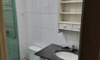 Imagem 3: Quarto e sala Apartamento com 1 dormitório