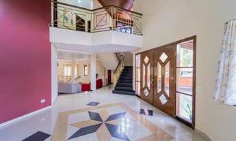 Imagem 2: Belíssima casa a venda no Parque 10 com Piscina (ESTUDA PROPOSTA