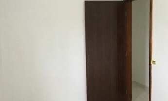 Imagem 6: Casa com 3 quartos,motivo da venda Viagem / Aceito Parcelamento