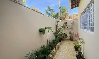 Imagem 3: Casa com 4 dormitórios e ampla área de churrasqueira