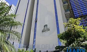 Imagem: FLAT - ALPHAVILLE - SP