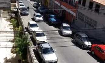 Imagem 2: Quitinet em Itapuã! Excelente localização!