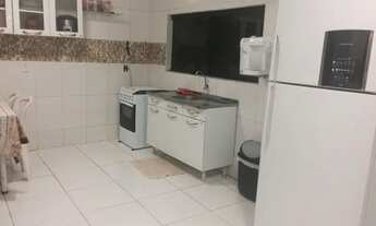 Imagem 6: Linda e espaçosa casa com kitnet nos fundos