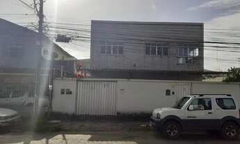 Imagem: Grande e pequena casas na Imbiribeira