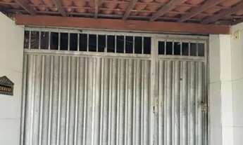 Imagem: Alugo Casa de 2/4 em frente ao Colégio