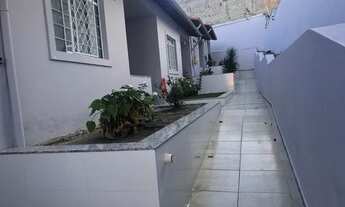 Imagem 4: Casa em condomÃ­nio fechado, 2 quartos, 1 banho, 1 vaga, Ã¡gua e luz individual, Ã¡rea nos