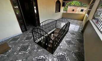 Imagem: Casa duplex com Ponto Comercial- bairro