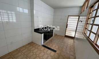 Imagem 6: Casa para aluguel, 5 quartos, 1 suíte, 2 vagas, Nossa Senhora Aparecida - Uberlândia/MG