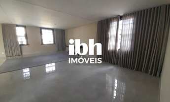 Imagem 4: Casa com 5 quartos com suítes e 6 Vagas de garagem no Belvedere