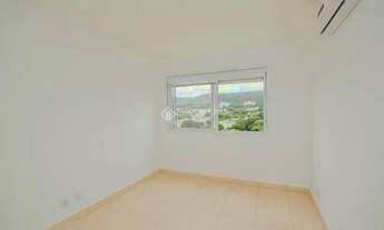 Imagem 4: Apartamento para aluguel possui 63 metros quadrados com 2 quartos em Teresópolis - Porto A