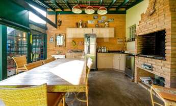 Imagem 4: Casa térrea com jardim encantador , 3 quartos e 413 m² de área construída à venda em Alpha