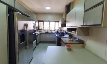 Imagem 4: Apartamento para Venda em Uberlândia, Fundinho, 4 dormitórios, 2 suítes, 5 banheiros, 2 va