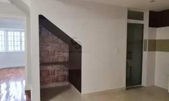 Imagem: Casa de vila, totalmente reformada, com