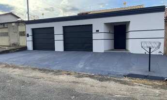 Imagem 2: Casa 03 quartos sendo 01 suíte com área gourmet próximo do detran