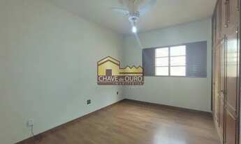 Imagem: Casa para aluguel, 5 quartos, 2 suítes