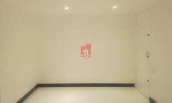 Imagem 3: Lindo Apartamento Duplex Reformado com Terraço sendo 1 Suíte e 1 Vaga - Lazer Completo - M