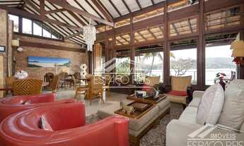 Imagem 6: EXUBERANTE MANSÃO FRONTAL MAR NA PRAIA DA FERRADURA