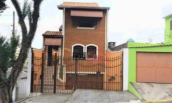 Imagem: Sobrado (Frontal) com 3 dormitórios à